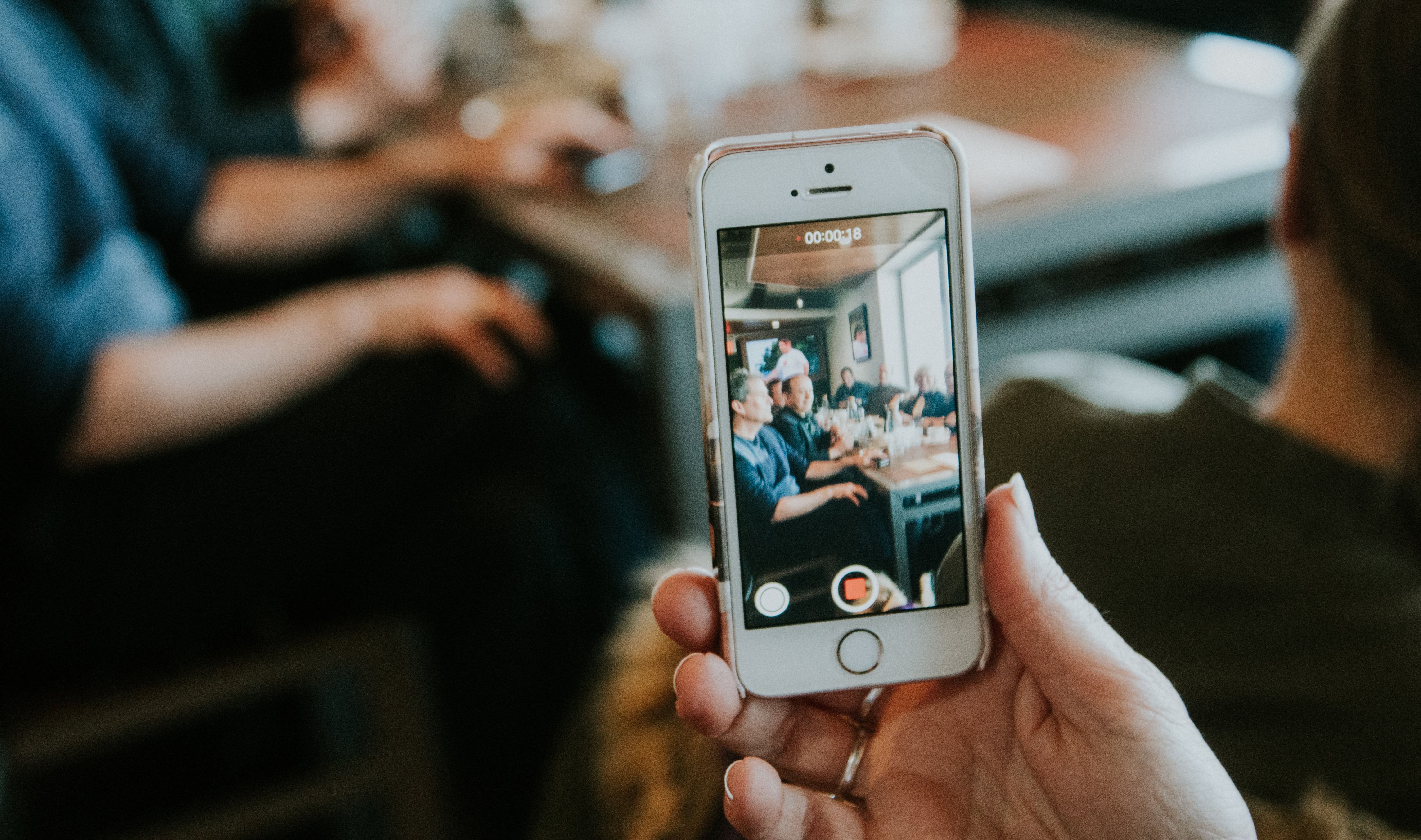 5 Tips for Incorporating Live Video in Your Social Media Plan
